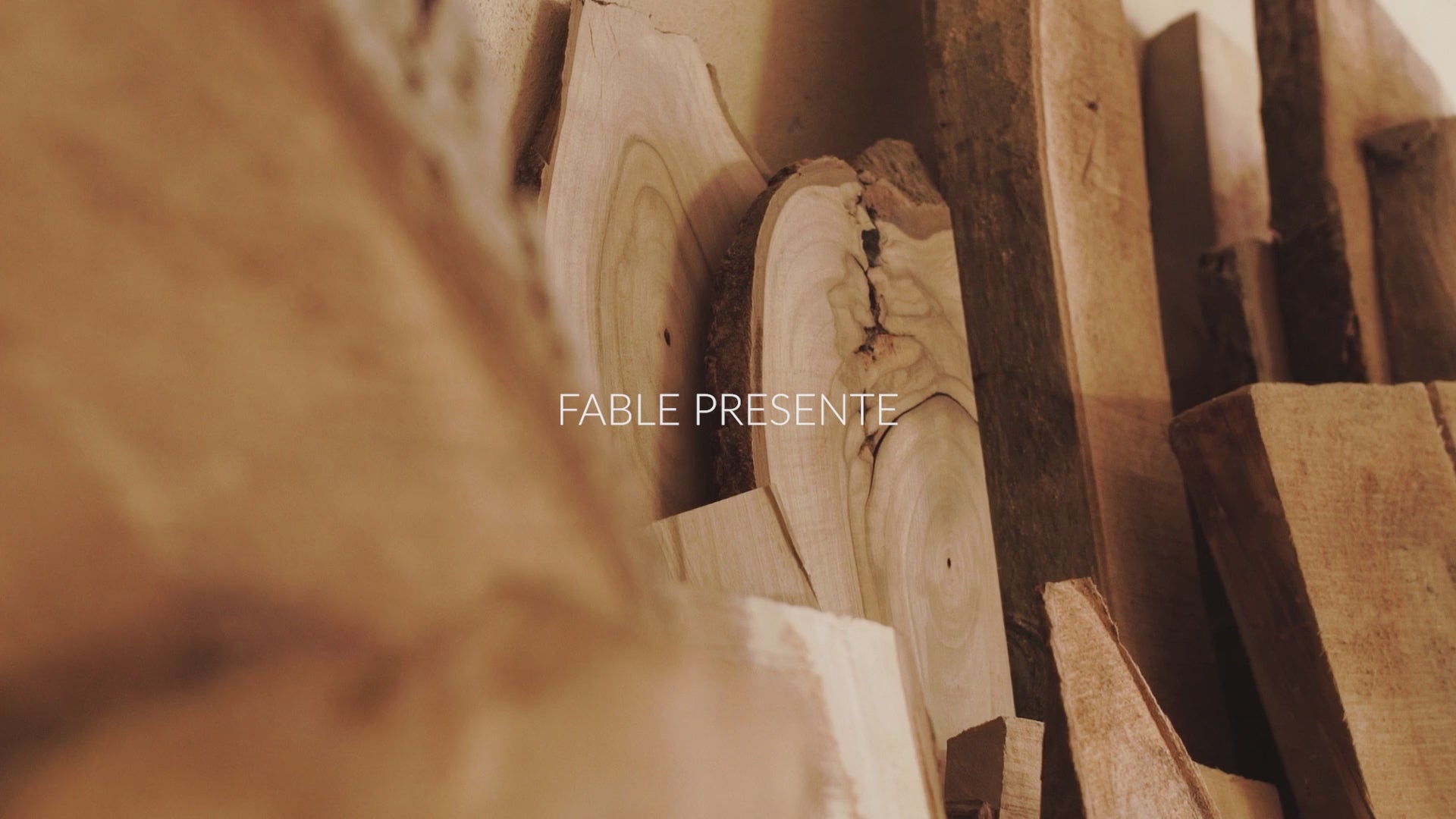 Cargar video: Vídeo Presentación Fábula - Fabricación de objetos de decoración de calidad